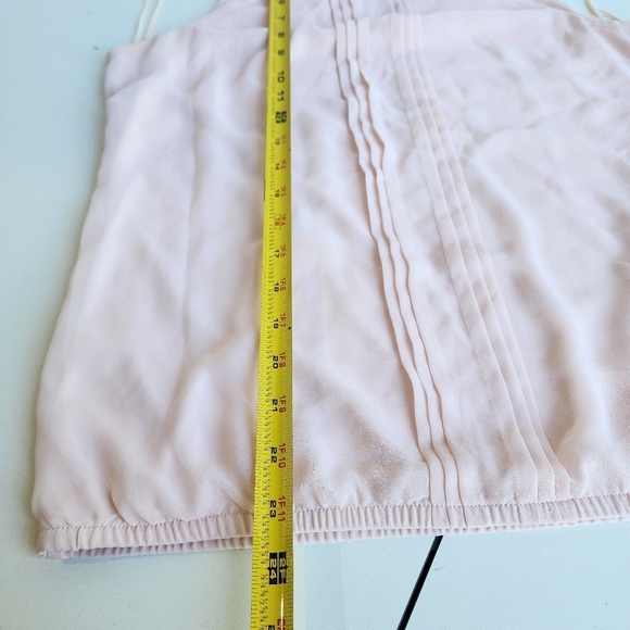 Express Womens Beaded Collar Tank Blush Pink Elastic Hem Back Neck Keyhole Sz M - Picture 10 of 12